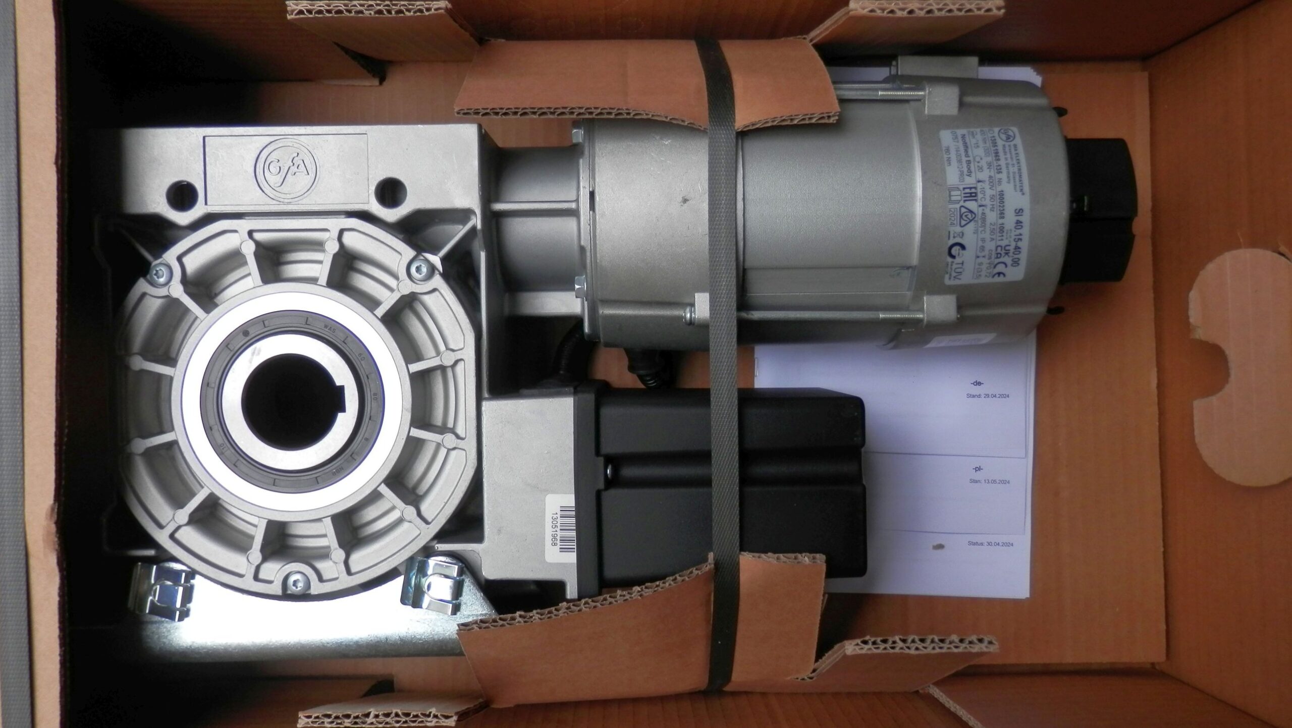 Napęd do bramy rolowanej GFA ELEKTROMATEN SI 40.15-40,00